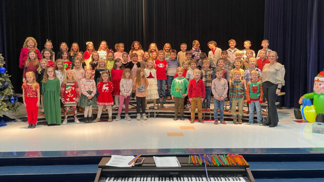 k-2 music christmas concert